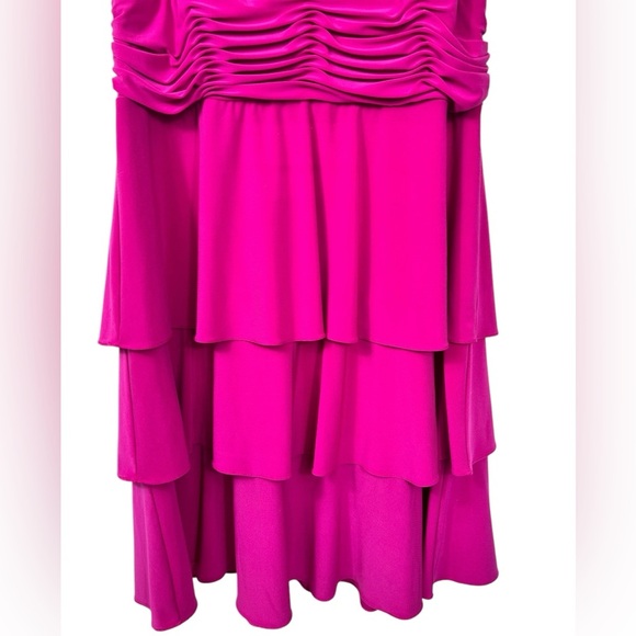Jones New York hot pink sleeveless vneck midi dress, 16, tiered, ruched, Sexy - Picture 6 of 7